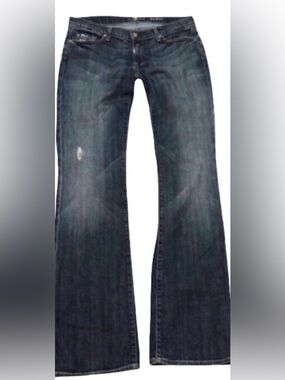 7 for all mankind women Dk blue bootcut mid rise distress jean Sz 32